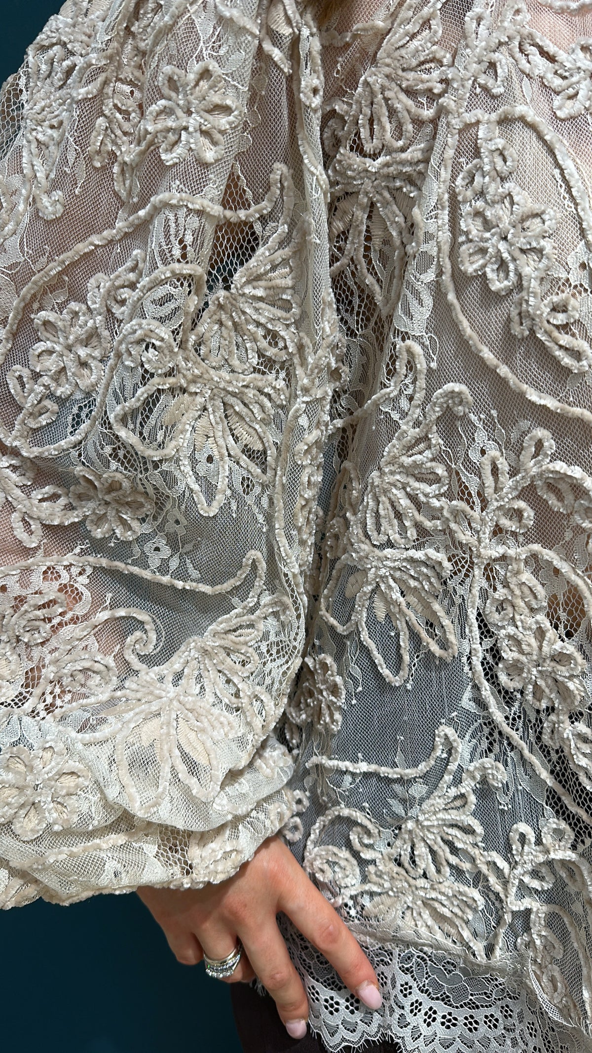 BLUSA SHARON - CHAMPAGNE - SOUVENIR - LIMITED EDITION