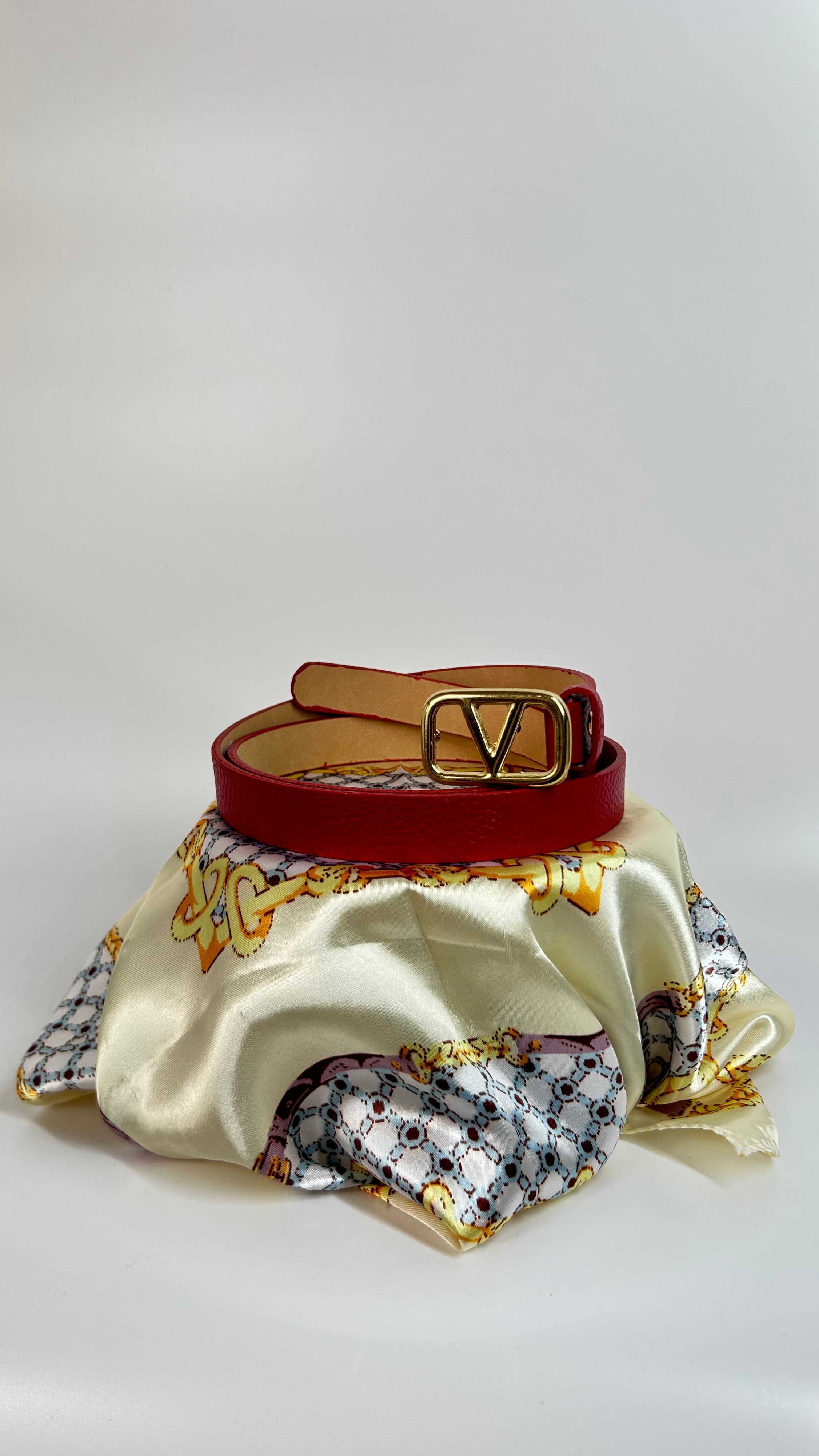 CINTURA V IN VERA PELLE MARTELLATA - ROSSA