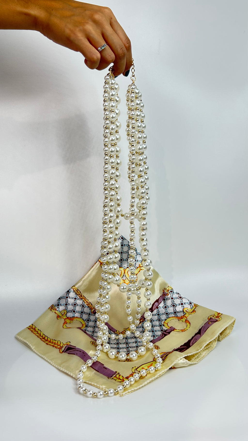 COLLANA MULTIFILI CON PERLE